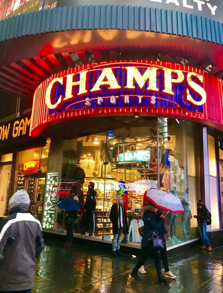 Zapatería Champs Sports cerca de mi