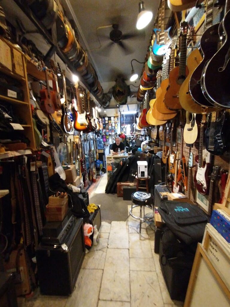 Tienda de guitarras Chelsea Guitars cerca de mi