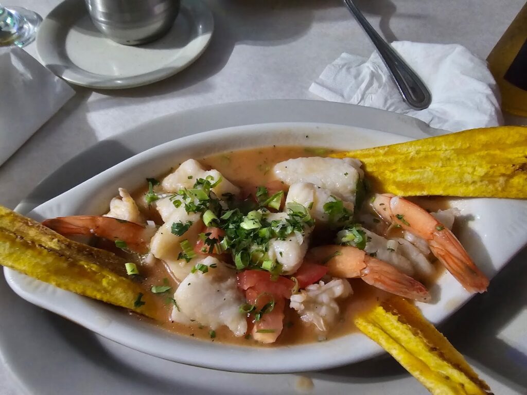 Restaurante ecuatoriano El changaro resraurate cerca de mi