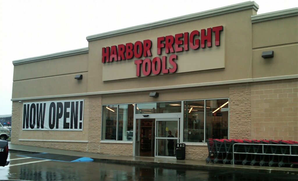 Ferretería Harbor Freight Tools cerca de mi