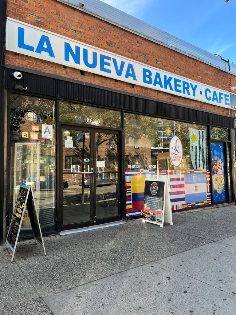 Panadería La Nueva Bakery cerca de mi