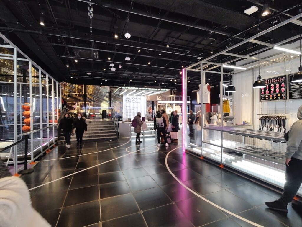 Tienda de ropa de deportes Nike House of Innovation NYC cerca de mi