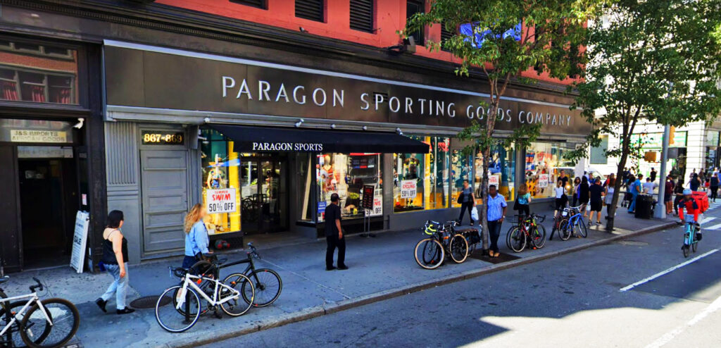 Tienda de deportes Paragon Sports cerca de mi