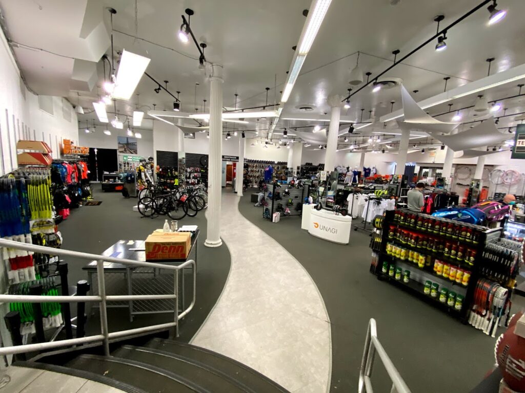 Tienda de deportes Paragon Sports cerca de mi