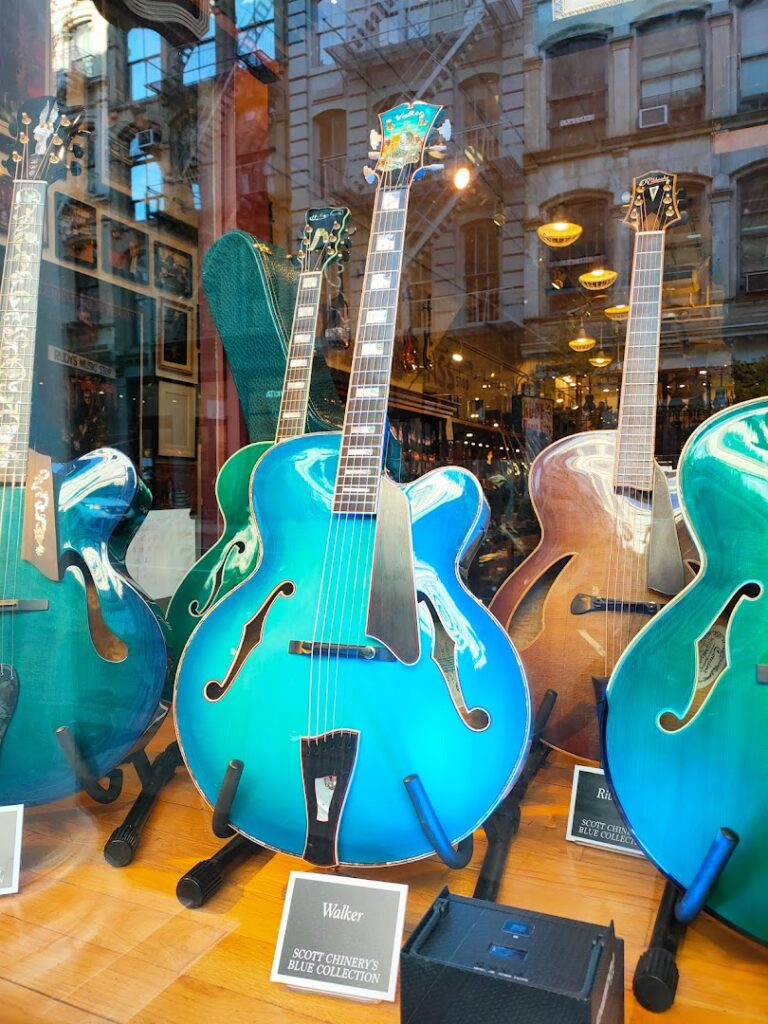 Tienda de guitarras Rudy's Music Soho cerca de mi