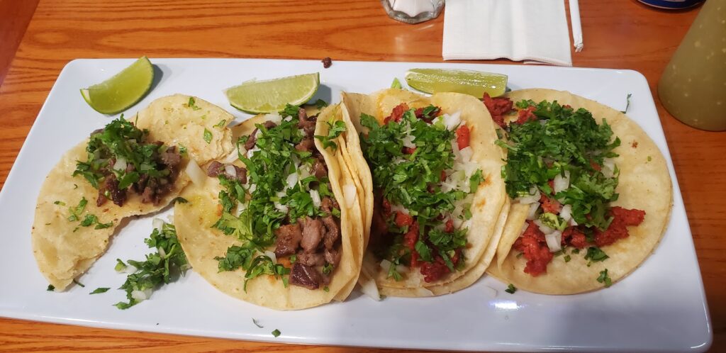 Restaurante latinoamericano Sabores De Mi Tierra cerca de mi