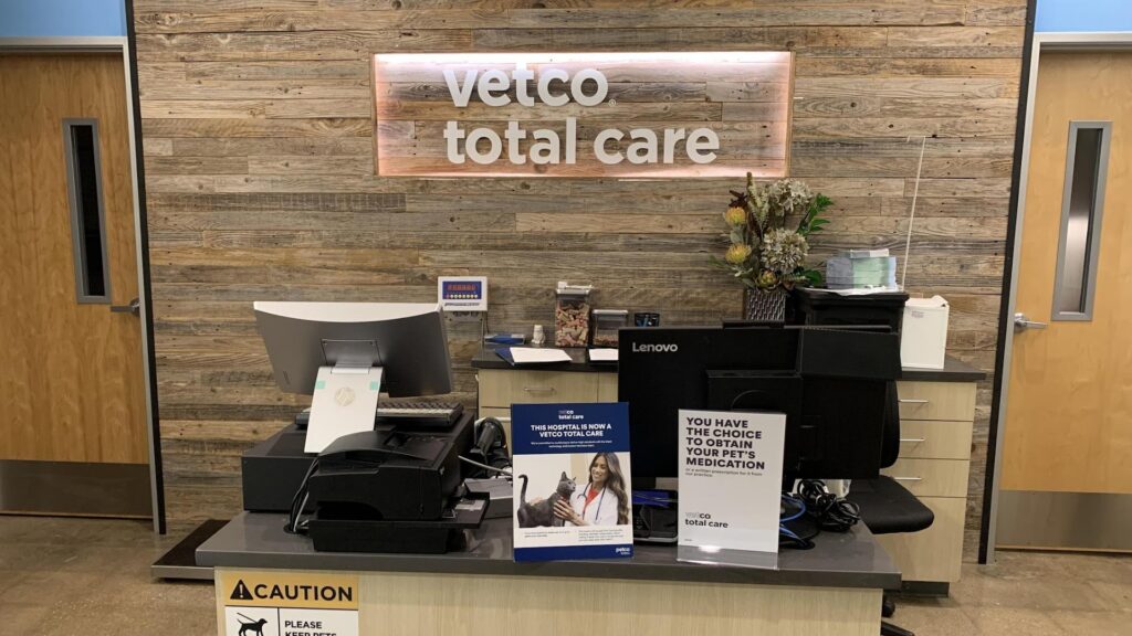 Veterinario Vetco Total Care Animal Hospital cerca de mi