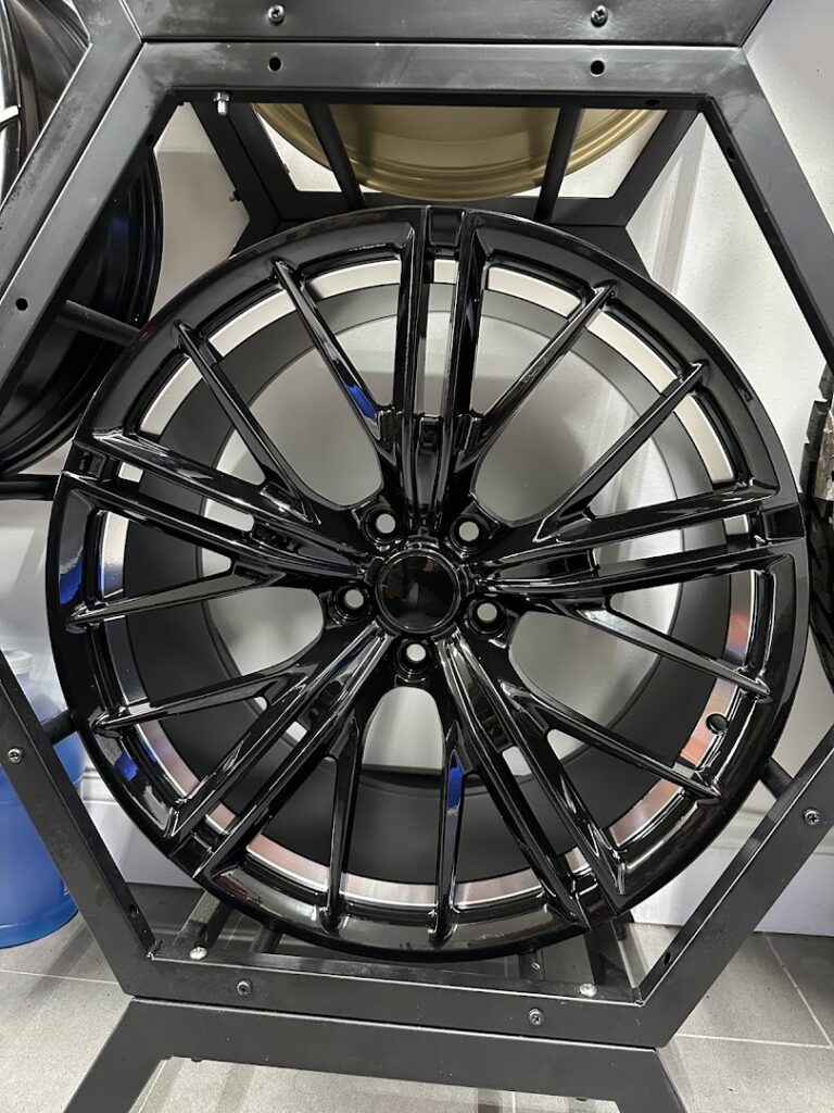 Tienda de neumáticos ZONE TIRE SHOP CORP cerca de mi
