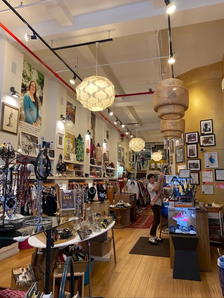 Tienda de segunda mano tth Vintage Boutique cerca de mi