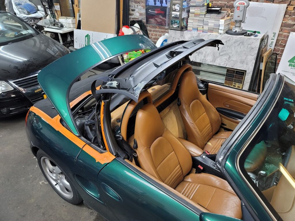 Auto upholsterer Brooklyn Auto Tops Etc near me