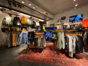 Snowboard shop Burton New York City Flagship Store near me