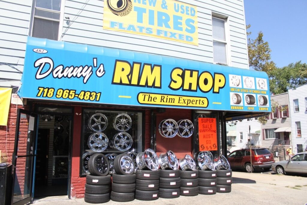 Used tire shop Danny's Rim & Tire Shop near me