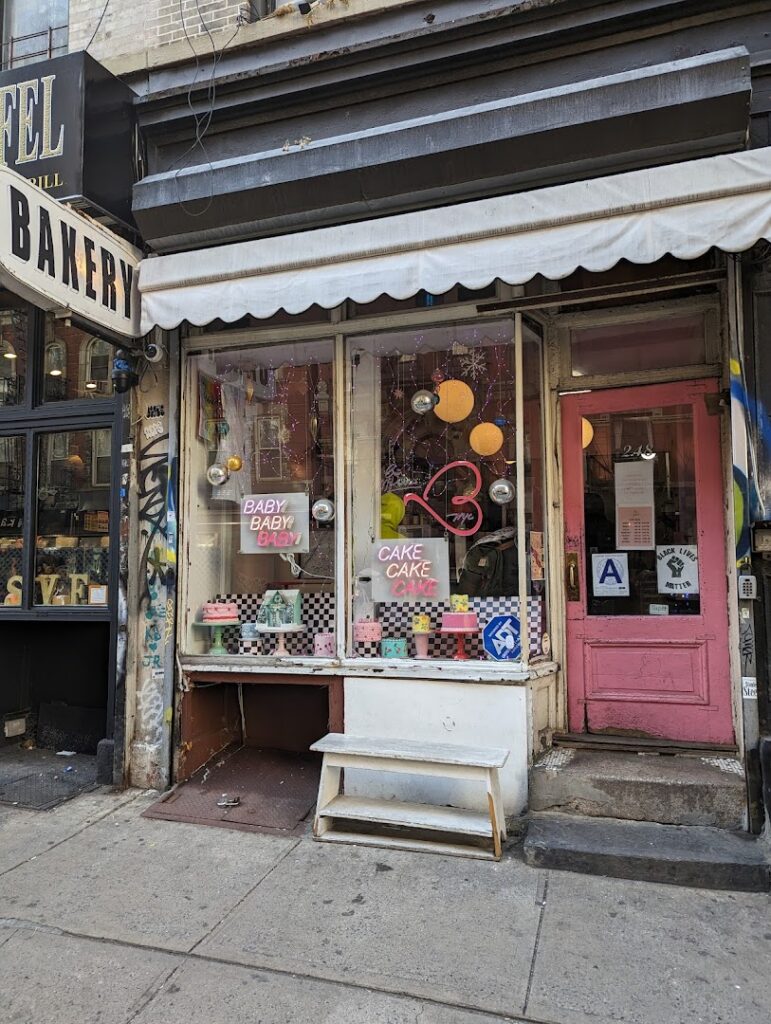 Bakery Erin McKenna's Bakery NYC near me