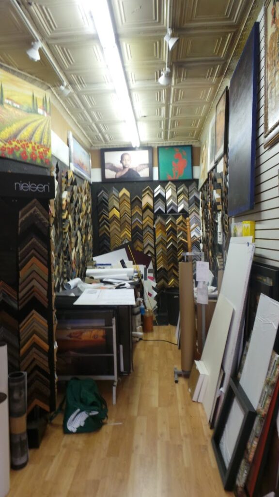 Picture frame shop Framing On 9th near me