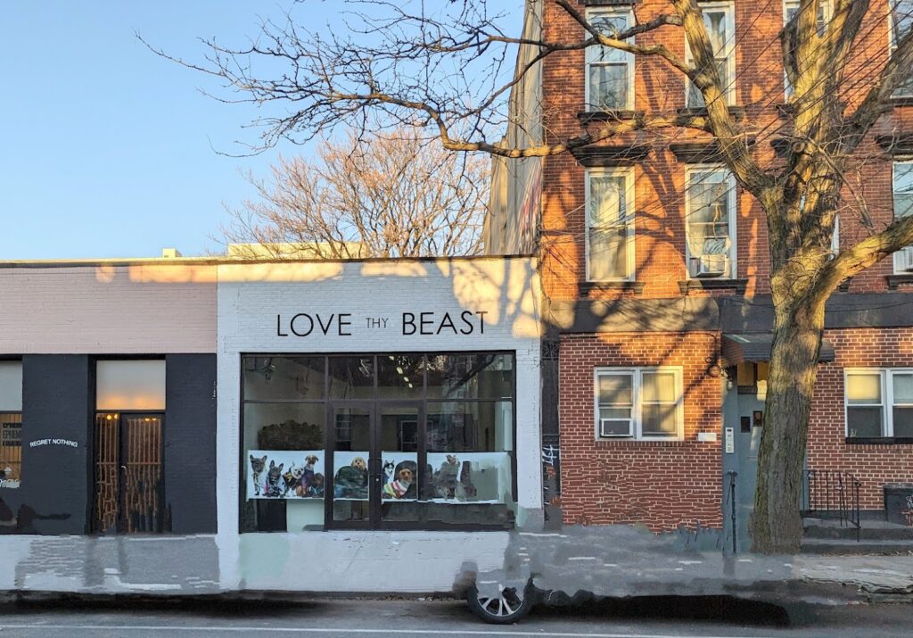 Pet supply store Love Thy Beast near me