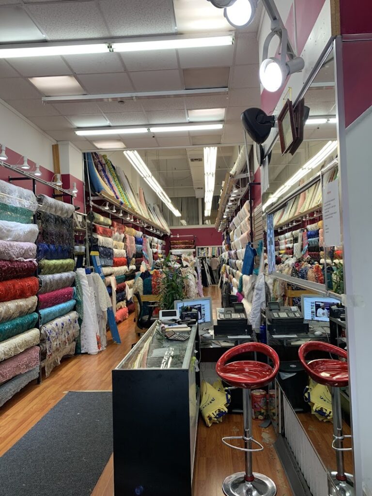 Fabric store Moon Fabrics Inc near me