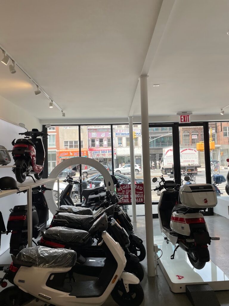 Motor scooter dealer NIU NYC Flagship near me