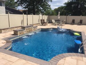 Swimming pool contractor New Wave Pools near me