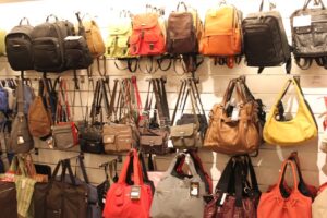 Luggage Shop Pertutti New York near me