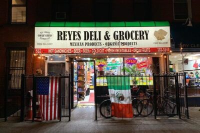 Mexican grocery store Reyes Deli & Grocery near me